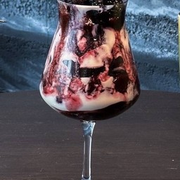 MULBERRY YOGURT SMOOTHIE