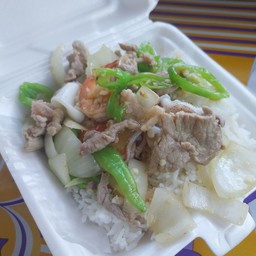 ข้าวผัดพริกหยวก