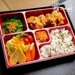 เบ็นโตะไก่ทอดคาราเกะ