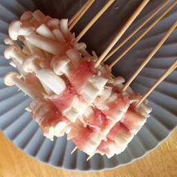 สามชั้นพันเห็ดชิเมจิ