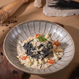 Black Spaghetti Crab-meat Truffle Cream
