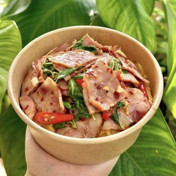 ข้าวกะเพราเบคอน