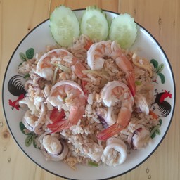 ข้าวผัดทะเล