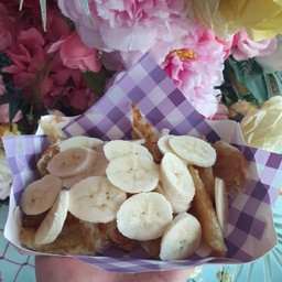 โรตีกล้วย + ช็อก