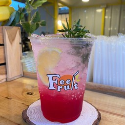 แดง มะนาว โซดา