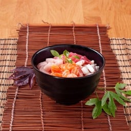 ข้าวหน้าปลาดิบรวมหั่นเต๋า(New)