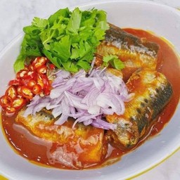 ยำปลากระป๋อง(กับข้าว)