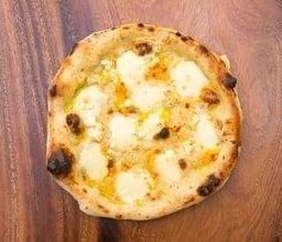 4 Cheese Pizza Slica1