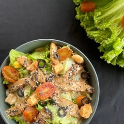 Grilled Mushrooms Japanese Salad (สลัดเห็ดย่างน้ำสลัดงาคั่วญี่ปุ่น)