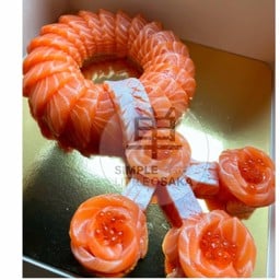 พวงมาลัยแซลมอน