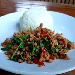 ข้าวราดกระเพาหมูสับ