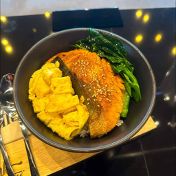 ข้าวปลาแซลม่อนเทริยากิน