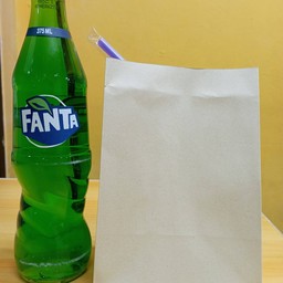 แฟนต้าเขียว+น้ำแข็งใส่ถงกระดาษ 375 มล