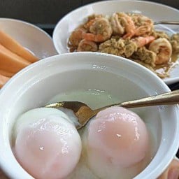 ข้าวกระเพราหมูสับ+ไข่ออนเซ็น