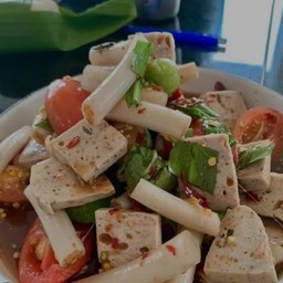 ตำไหลบัวหมูยอ