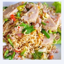 ยำมาม่า