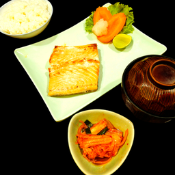 เซต ปลาแซลมอนย่างเกลือ