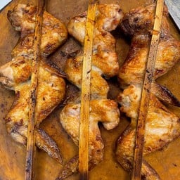 ปีกไก่ย่าง