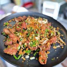 ไก่ทอดคั่วพริกเกลือ