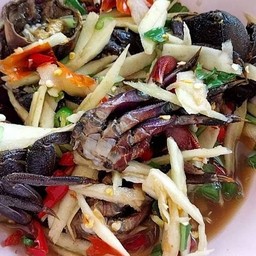 ยำมะม่วงปูจืด