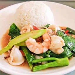 คะน้าทะเล ราดข้าว