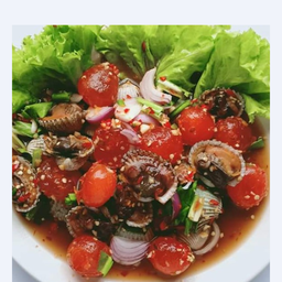 ยำหอยแครงไข่แดงเค็ม