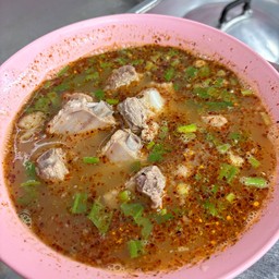 ต้มแซ่บกระดูกหมู
