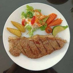 สเต็กเนื้อ AuS(Striploin)
