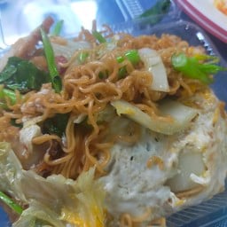 ผัดมาม่า