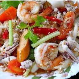 ยำวุ้นเส้นรวมมิตร