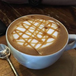 วานิลลาคาราเมลมัคคิอาโต ร้อน