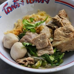 หมูน้ำใส