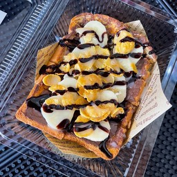 ปังปิ้ง นูเทลล่า+กล้วย+คอนเฟค