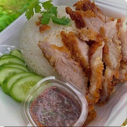 ข้าวหมูทอด+น้ำจิ้มแจ่ว