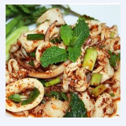 ลาบปลาหมึก