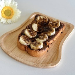 ปังแผ่นนูเทลล่ากล้วยช็อกโกแลต