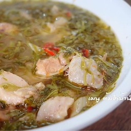 ต้มไก่ใบมะขามอ่อน