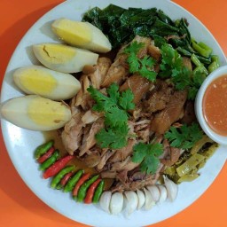 ราชวงศ์ข้าวขาหมู ข้าวมันไก่ ก๋วยจั๊บญวน