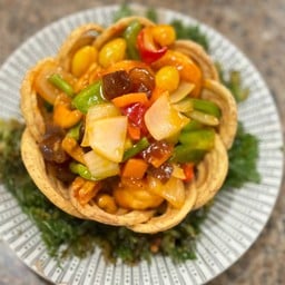 ผัดโหงวก๊วยตะกร้าเผือก