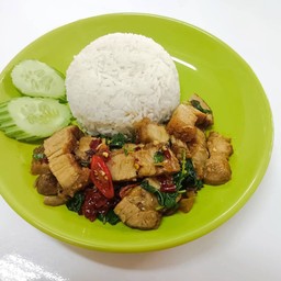 ข้าวกะเพราหมูกรอบ