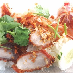 ข้าวหมูสามชั้นทอดน้ำจิ้มแจ่ว