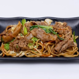 ยากิโซบะเนื้อ