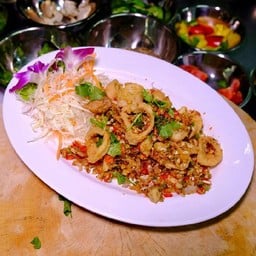 E24 หมึกผัดพริกเกลือ