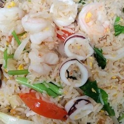 กระเพราผู้พัน