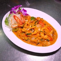 E26 หมึกผัดไข่เค็ม