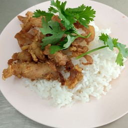 ข้าวไก่ทอดกระเทียม
