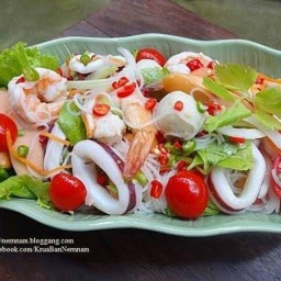 ยำลูกชิ้นปลา เยาวราช แซ่บเวอร์ ประชาอุทิศ61