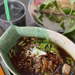 ก๋วยเตี๋ยวเรือ เนื้อ พิเศษ