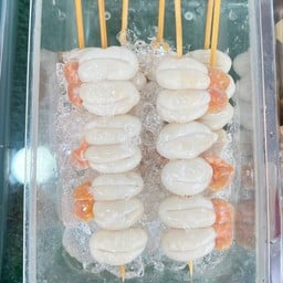 ไข่หมึกกระดองย่าง (เซต 5 ไม้ 175 บาท)