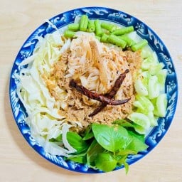 ขนมจีนน้ำยาไก่ ดีพร้อม 1 ซอย 9/5